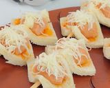 Foto langkah ke 3 dari resep Sausage Toast 🌭.