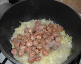 Foto del paso 8 de la receta: Fideos al horno con salsa de salchicha criolla