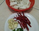 Foto langkah ke 1 dari resep Tahu masak pedas.