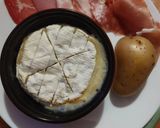 Une image de l'étape 6 de Camembert au four.