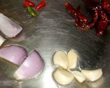 Gambar langkah 1 resipi Nasi Goreng (Guna Perencah Garlic Bharta).