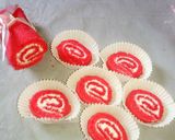 Foto langkah ke 9 dari resep Red Valvet Roll Cake.