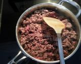 A picture of step 1 of Taisen's spaghetti sauce.