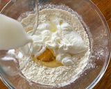 Foto langkah ke 2 dari resep Apple Pancake / Crêpes aux pommes.
