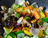 A picture of step 16 of Schezwan curry.