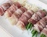 Foto langkah ke 1 dari resep Beef Enoki & Vegetables Roll Devina Hermawan.