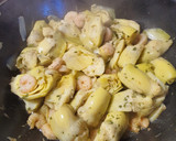 Foto del paso 2 de la receta: Alcachofas con gambas al ajillo