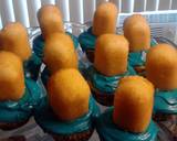 Despicable Me: Minion Cupcakes recipe step 5 photo