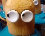 A picture of step 7 of Despicable Me: Minion Cupcakes.