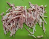 Foto del paso 2 de la receta: Ensalada de espinacas con tocino Michi 🥬🥓