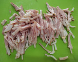 Foto del paso 2 de la receta: Ensalada de espinacas con tocino Michi 🥬🥓