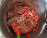 Foto langkah ke 2 dari resep Red Velvet Soft Cookies Sourdough Discard.