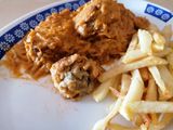 Albóndigas de berenjena en salsa de tomate
