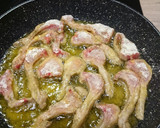 Foto del paso 4 de la receta: Chuletitas de conejo rebozadas al ajo cabañil