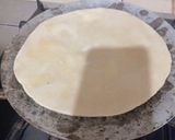 A picture of step 3 of Plain Roti.