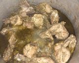 A picture of step 5 of Green chicken Kardahi.