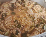 Foto del paso 10 de la receta: Arroz con solomillo de cerdo y verdura🥩🫑🍲