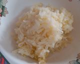 A picture of step 1 of Maggi Aloo Snack.