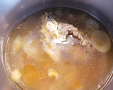 Foto del paso 1 de la receta: 98. Caldo de pollo con verduras deshidratadas