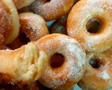 A picture of step 4 of Donuts with Egg 😊.