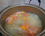 Foto langkah ke 4 dari resep Sop ceker.