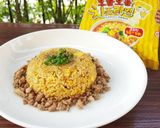 รูปขั้นตอนการทำที่ 6 ของ ข้าวผัดราเมนชีสเกาหลี 🍜 ดัดแปลงจาก ข้าวผัดคัพนูดเดิ้ลของญี่ปุ่น