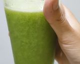 Foto langkah ke 4 dari resep Jus Bayam Apel Nanas.