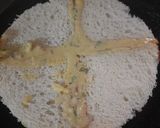 A picture of step 3 of Bread chilla pizza.
