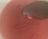 A picture of step 3 of Strawberry panna cotta.