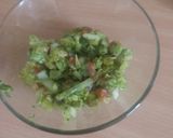 Foto del paso 5 de la receta: Patatas aliñadas con langostinos