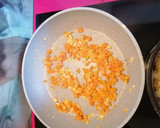 Foto del paso 3 de la receta: Hélices con chorizo y jamón (pasta)