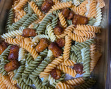 Foto del paso 3 de la receta: Macarrones gratinados con chistorra o chorizo