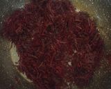 A picture of step 3 of Beetroot Halwa.