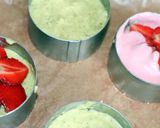 A picture of step 6 of Sig's Strawberry and Pistachio Cheesecakes.