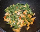 Foto langkah ke 3 dari resep Tumis Buncis Telur.
