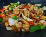 Hình bước làm 2 của món Ức gà sốt chua ngọt