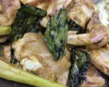 Foto langkah ke 2 dari resep Ayam Goreng Serundeng.