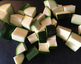 Foto del paso 1 de la receta: Crema de calabacín para Thermomix