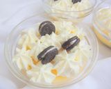 Foto del paso 3 de la receta: Crema de limón con galletas Oreo y nata
