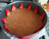 Foto del paso 1 de la receta: Tarta de fresa sin horno