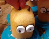 A picture of step 8 of Despicable Me: Minion Cupcakes.
