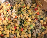 Foto del paso 4 de la receta: Garbanzos con quinoa y verduras