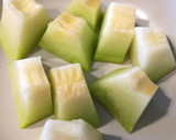 Foto del paso 1 de la receta: Melón RonRón 🍈🥃