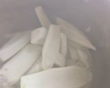 Fehérrépa püré udon tésztával recept fázis 1 fotója
