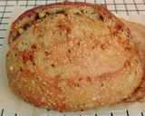 Foto langkah ke 24 dari resep Moringa Wijen Jinten Hitam Chili Flakes Cheese Sourdough Bread (Open Bake Method).