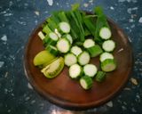 Foto langkah ke 4 dari resep Chicken Sinigang.