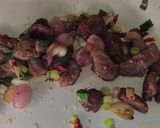 Foto langkah ke 5 dari resep Oseng Daging Ketumbar.
