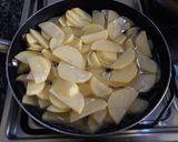 Foto del paso 1 de la receta Tortilla de cebolla y pimientos..y algo más #yosoyyo