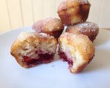 A picture of step 8 of Jam-Doughnut Mini Muffins.