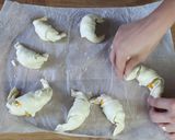 Foto del passaggio 10 della ricetta Sfogliatine ripiene ai fiori di zucca e provola